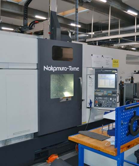 Nakamura-Tome WT-300 CNC Turning center with rod
